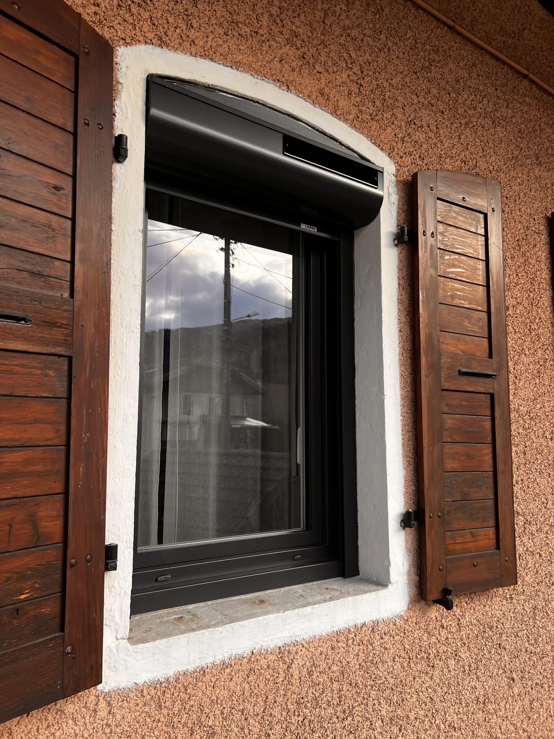 Après — remplacement par fenêtre PVC performante