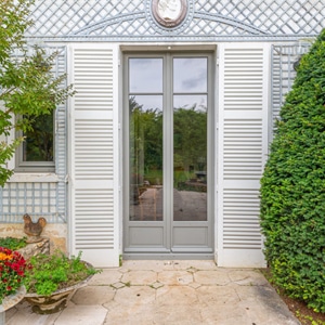 Porte d'entrée assortie