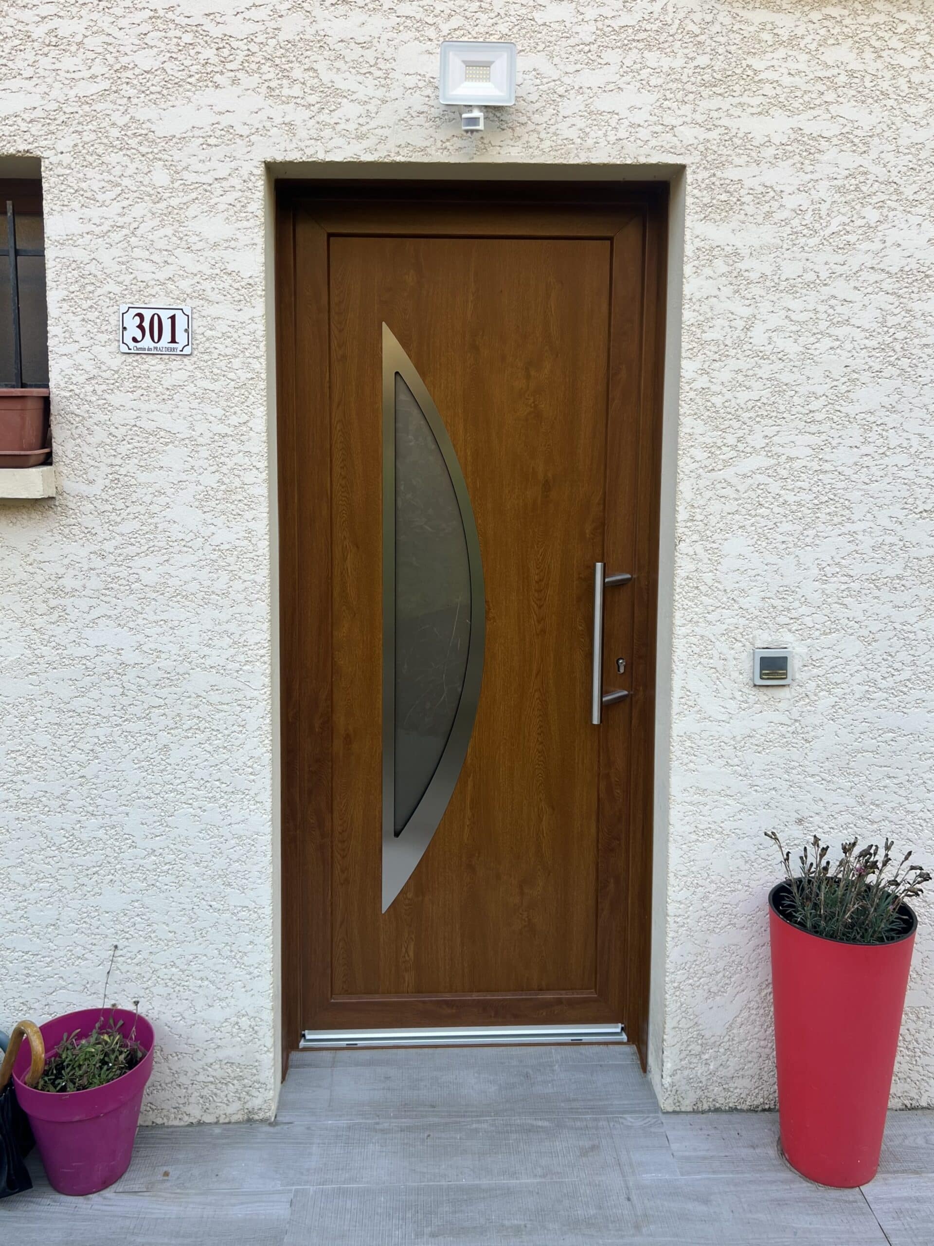 Porte d’entrée PVC isolante