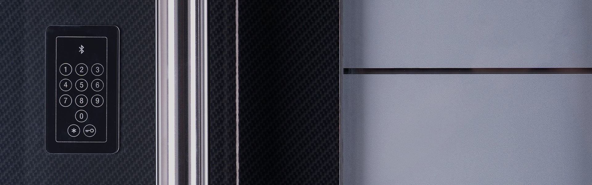 Accessoires pour portes d’entrée Fenestram : vitrages, poignées et sécurité