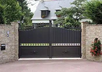 Portail battant aluminium Tradition Aubervilliers