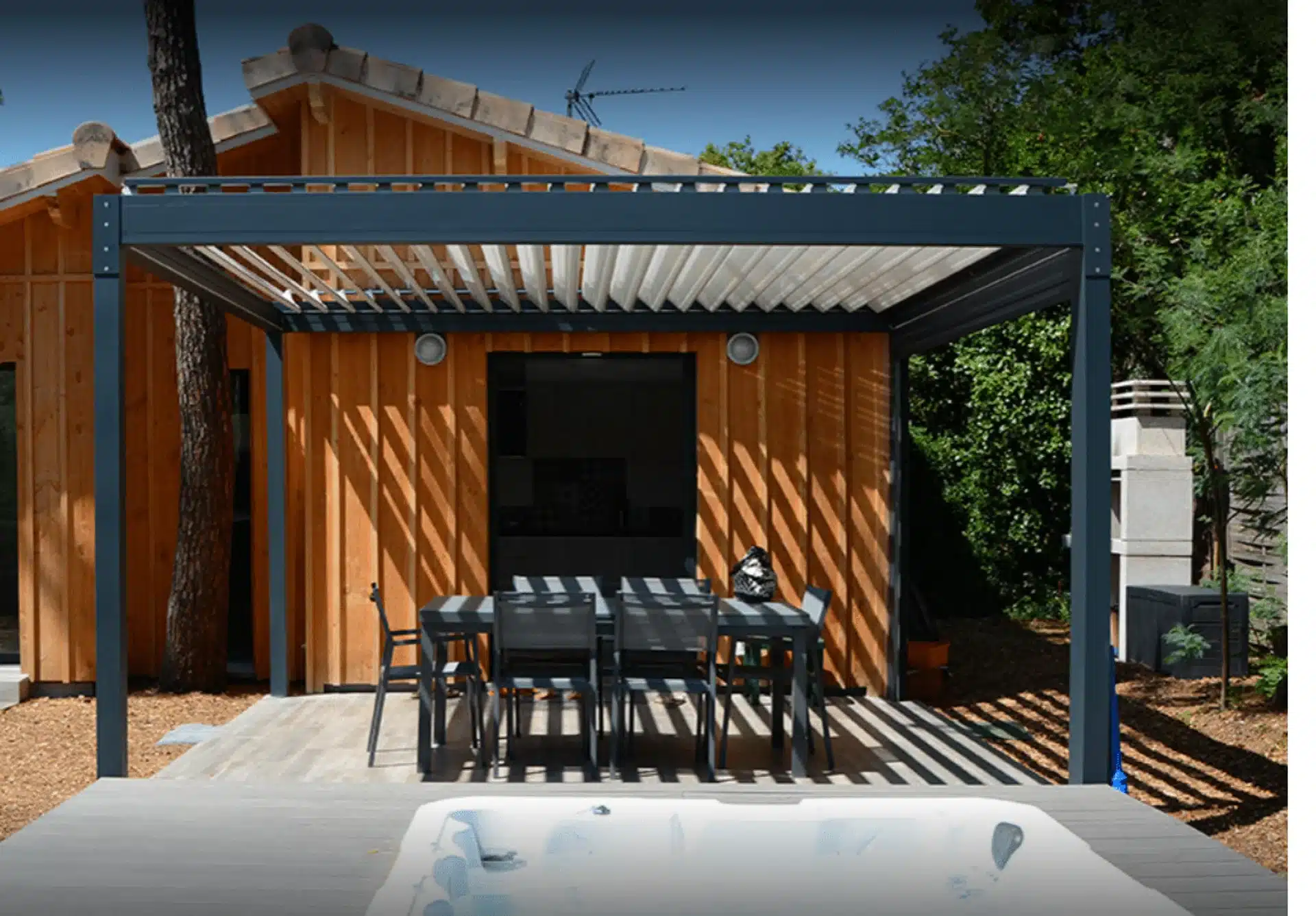 Lames orientables pergola